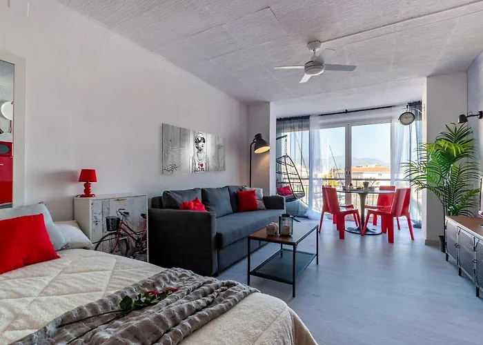 Estudio En 1ª Linea Con Vistas Al Puerto Deportivo By Insidehome
